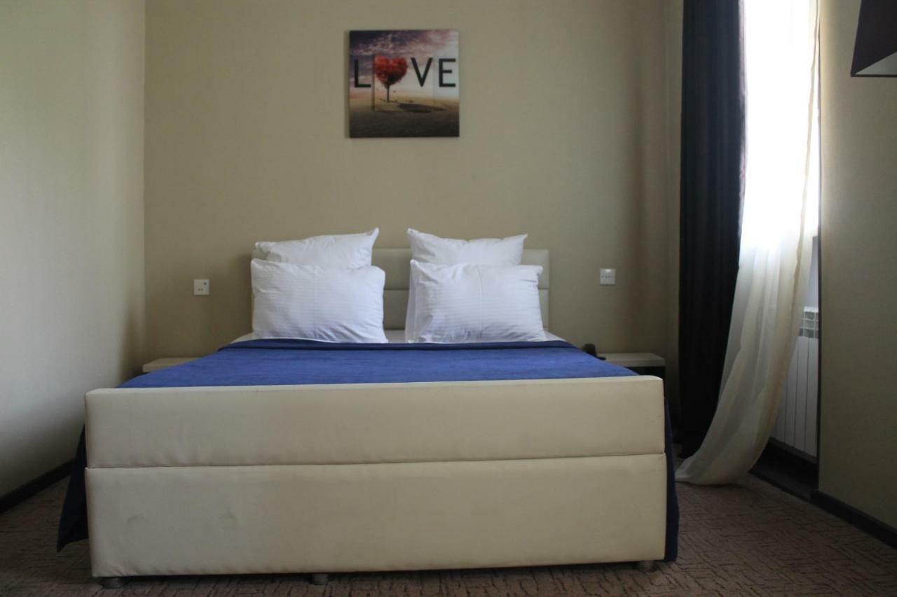 טביליסי Panorama Eco-Hotel מראה חיצוני תמונה